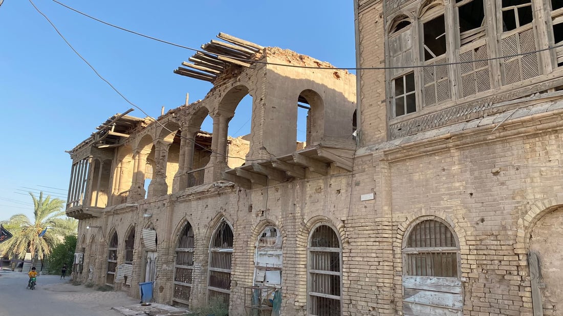 صور عائلية: ذاكرة العراق والكويت ومحمرة إيران.. أطلال قصر النقيب في أبو الخصيب