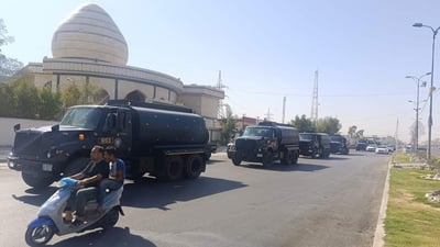 صور: رتل صهاريج الشرطة الاتحادية يغيث أهل أبو دشير والصحة والكفاءات