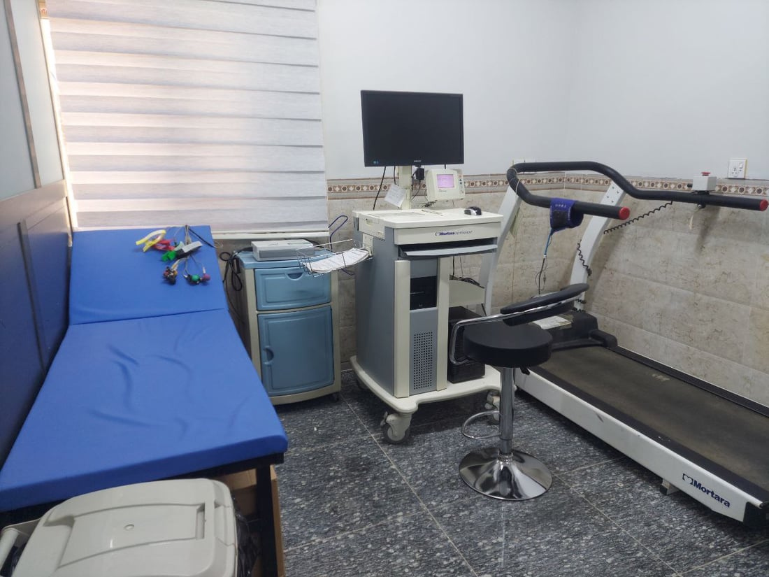 18 سريراً وأجهزة “أيكو”.. مستشفى بلد تفتتح ردهة الباطنية بعد توقف 4 سنوات (صور)