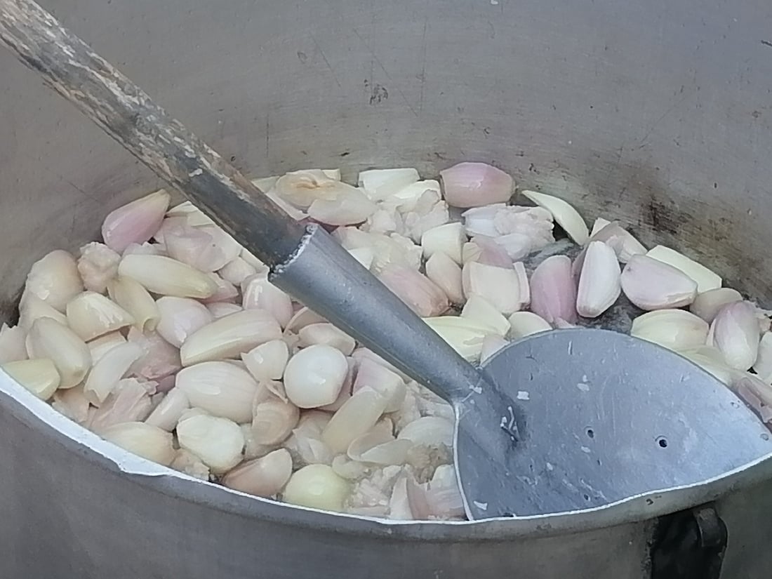 طباخ ربيعة الأشهر ياسر الجرجري: طبخت 1200 كيلو لحم بسهرة واحدة (صور)