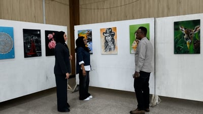 سيدات الأهواز في البصرة.. “فن جديد” يرسم ليالي الشتاء وأوراق الذهب