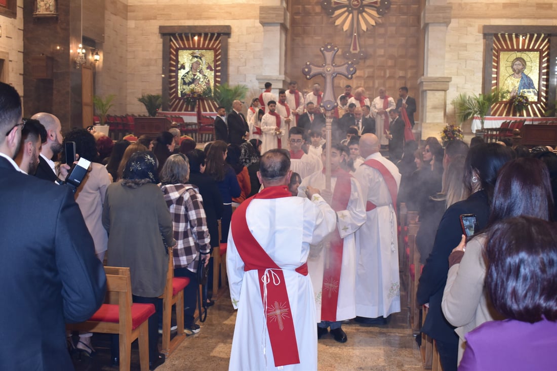 خميس الأسرار.. مشاهد من طقس غسل الأرجل بعد العشاء الأخير