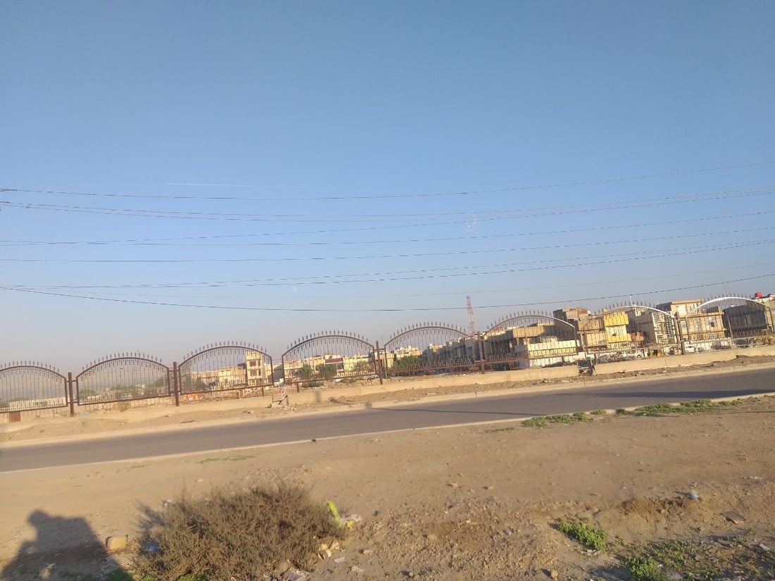 انتحار مروّع لسائق “تكتك”.. تفاصيل واقعة “شارع الأشباح” في مدينة الحرية