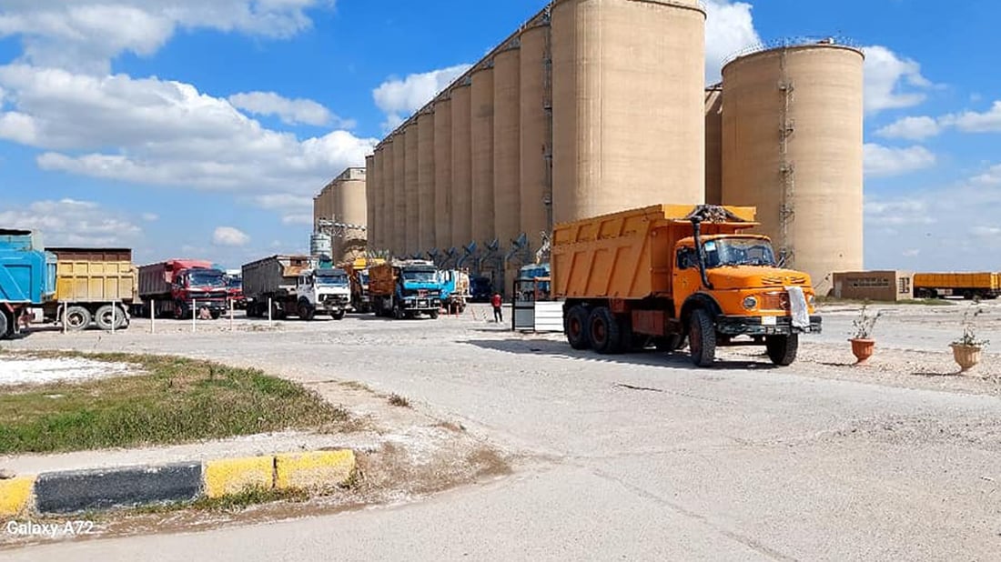 “تۆنێک گەنم بە 850 هەزار دینار وەردەگرین”