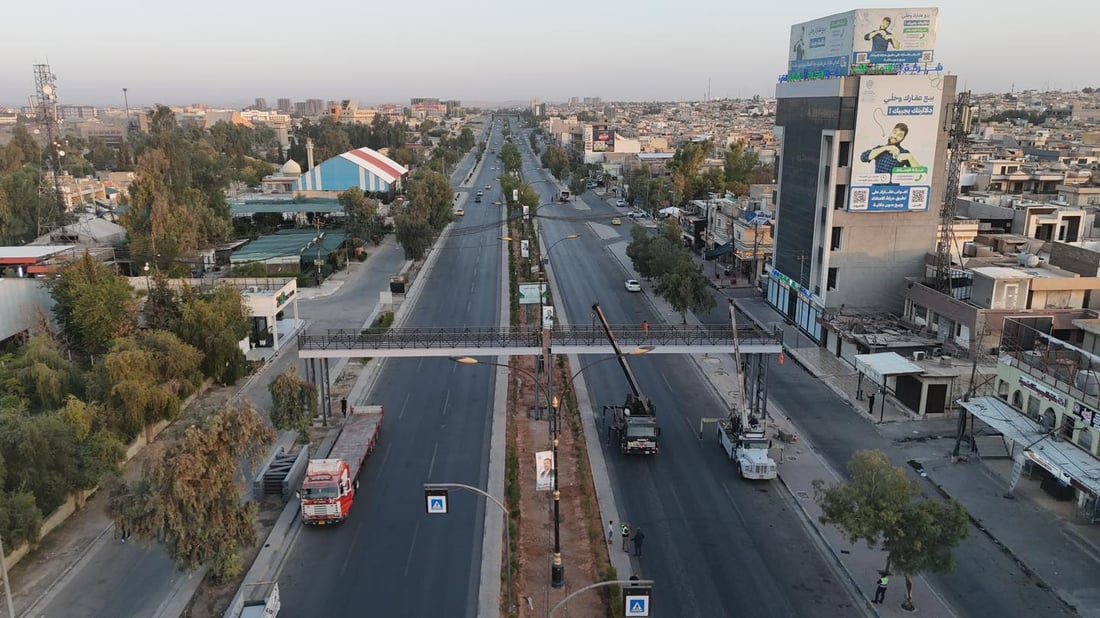 صور: جسر مشاة جديد في سايدين الحدباء بالموصل