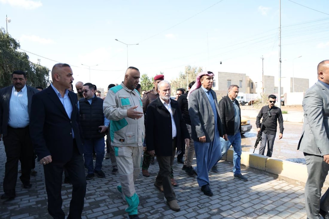 صور: محافظ بغداد الجديد يظهر بين المواطنين في الحسينية ويصدر توجيهات عاجلة