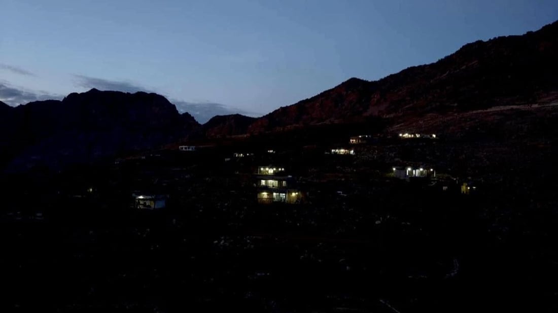 لە کۆتا شەوی ساڵدا ئاواتەکەیان هاتەدی و گوندەکەیان رووناک کرایەوە