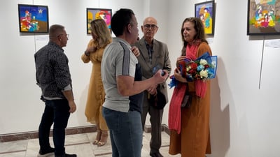 “حنين”.. ذكرى سرسم تستحضر طفولتها البغدادية على جدران المعهد الفرنسي