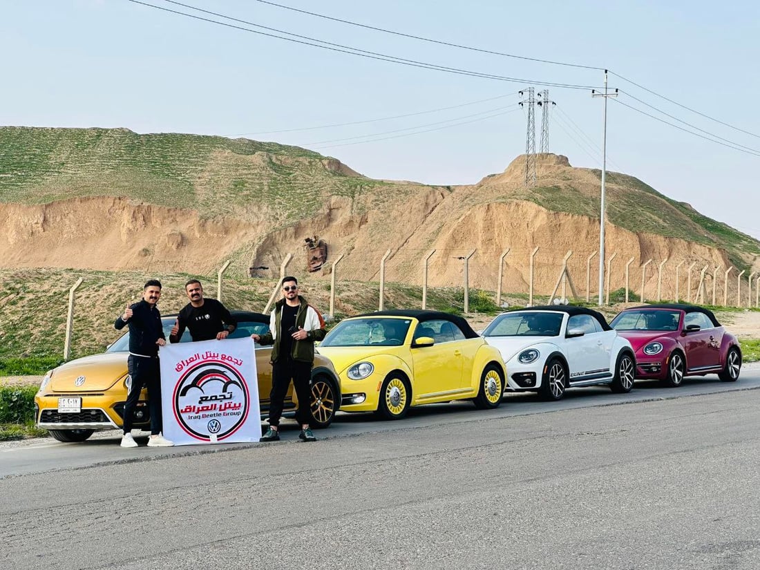 العراقيات يعشقن سيارة الرايخ الألماني.. معتز يجمع ملاك “الرگة” في گروب فيسبوك (صور)