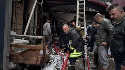 Firefighters extinguish market blaze in Kut to avert commercial disaster