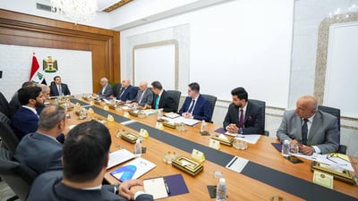 السوداني يوجه بمد الكابل الضوئي إلى كافة المنافذ الحدودية لإنجاز الأتمتة