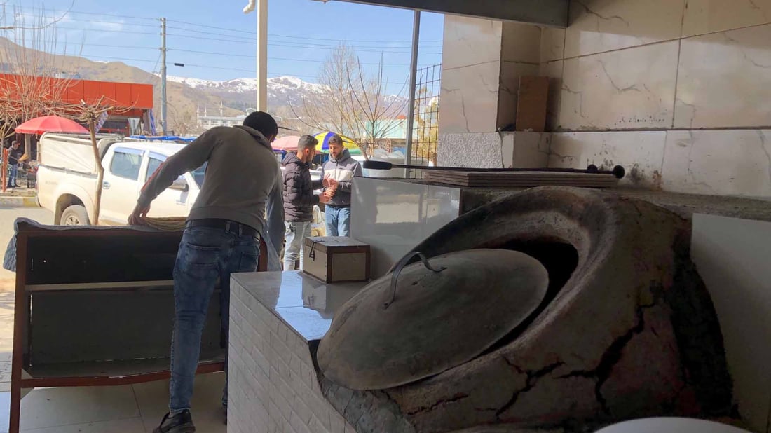 لە پێنجوێن نانەواخانەیەک 10 نان دەکات بە هەزار دینار