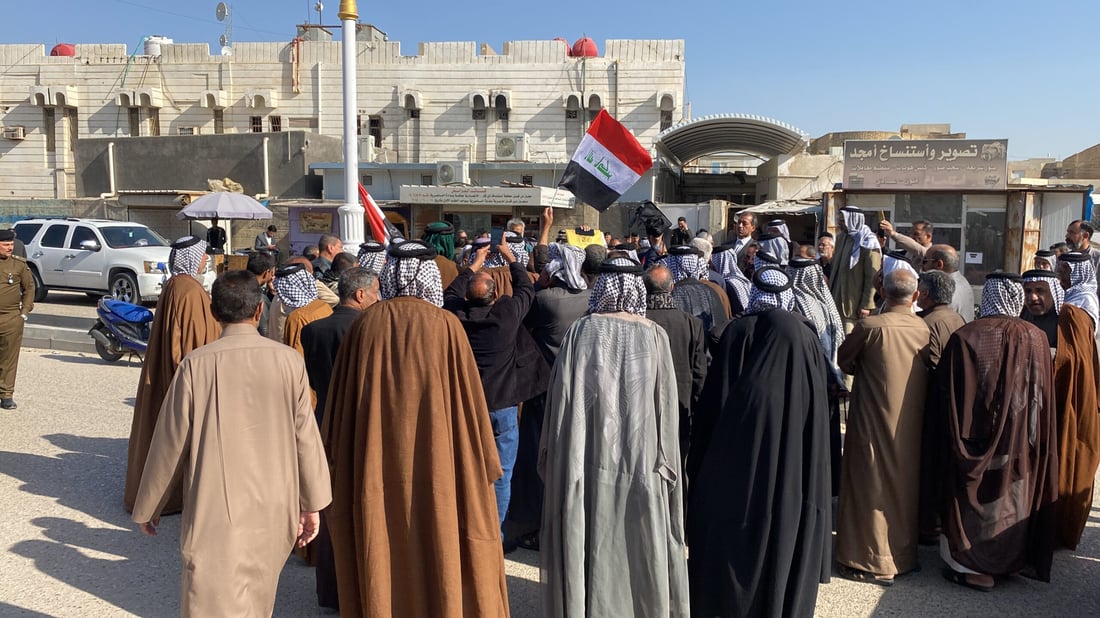 صور من تظاهرة متقاعدي ذي قار القدامي للمطالبة بالامتيازات الجديدة