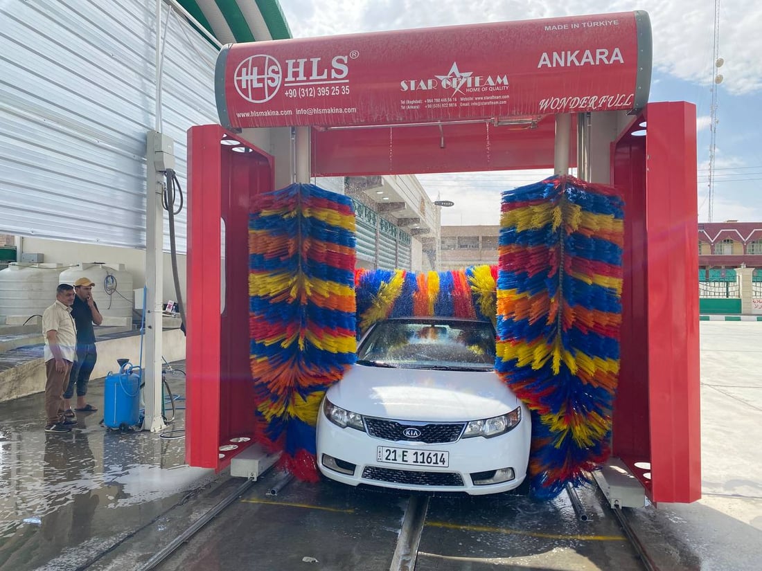 اغسل سيارتك بـ5 دقائق.. “قلعة هيت” تنصب أول منظومة ذكية لتنظيف العجلات (صور)