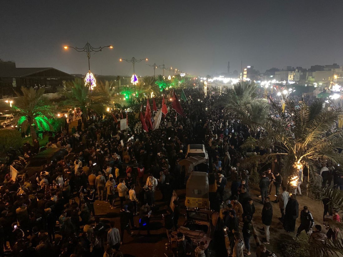 فيديو: حشود كبيرة تملأ ساحة مظفر في مدينة الصدر لمقاطعة للانتخابات