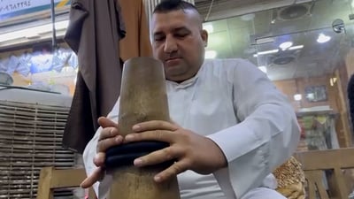 هكذا يصنعون “عگال التسگام” في مريدي: الثقيل للجنوب والغربية بلا “كركوشة” (فيديو)