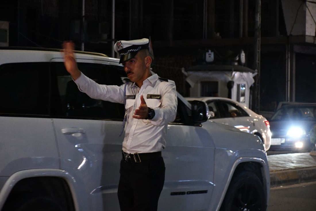 صور: الشرطة تنتشر في مدينة القائم.. أسواق مزدحمة حتى منتصف الليل أواخر رمضان