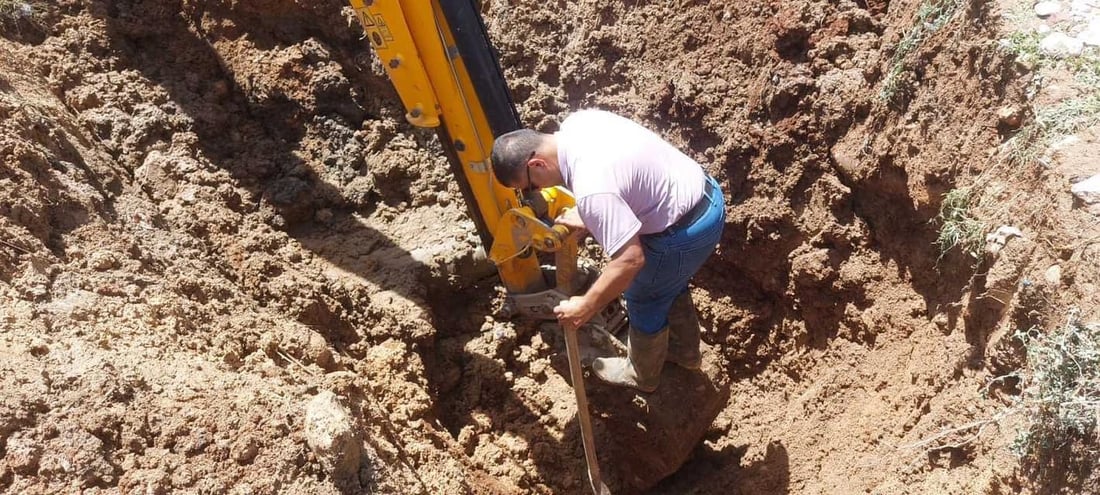 لە کاتی کاردا خۆڵ کەوت بەسەر دوو فەرمانبەری ئاوی ئاکرێ دا
