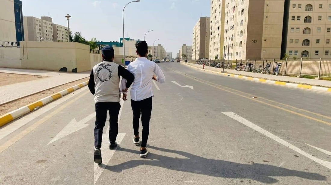 صور: الشرطة المجتمعية تلاحق الهاربين من مدارس بسماية.. ومحاضرات عن “حب الوطن”