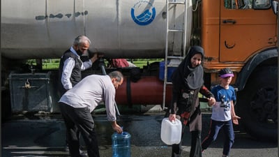 تاران خه‌ریكه‌ له‌ بێ ئاوى ده‌خنكێت و زه‌نگى مه‌ترسی لێدا