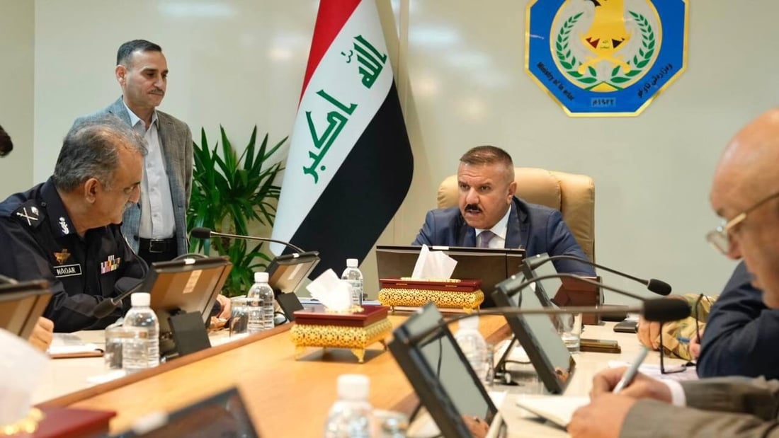 تدريب وتبادل خبرات.. لقاء وزير الداخلية مع قائد قوات الرد السريع الباكستاني