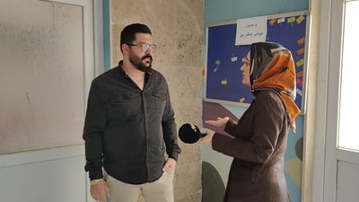 لە کافتریای زانکۆی هەڵەبجە بۆردێک بۆ هاوکاریکردنی خوێندکارانی دەستکورت دانراوە