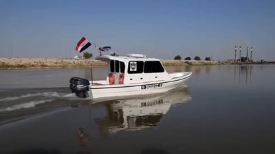 وزيرا الموارد والبيئة يبحثان عن مصادر تلويث دجلة.. وجولة نهرية بالقوارب