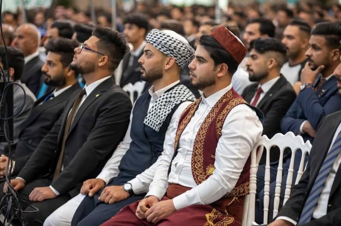 خريجو الفلوجة شاركوا في حفل العتبة العباسية واستعرضوا مشياً بين الإمامين (صور)
