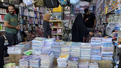 حتى محال الحلويات تبيع القرطاسية.. مكتبات الحبوبي تتوقع خسائر فادحة هذا العام