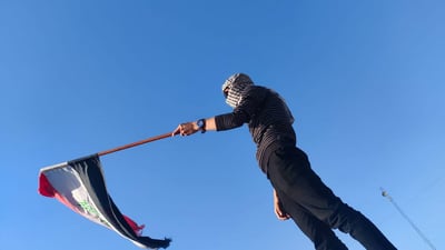 ”الاعتصام المفتوح قادم“.. تظاهرة لأهالي المعامل تطالب بمركز صحي وشبكة مجاري
