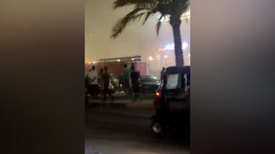 فيديو: نيران وسط كربلاء أربكت “المنتجع”.. الدفاع المدني يتعامل مع حريق “ميلانو”