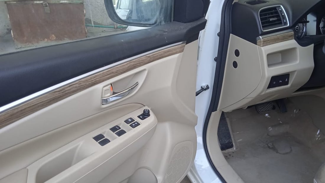 البصرة تطرح 200 سيارة “سوزوكي سياز” للبيع بالأقساط دون مقدمة وللجميع (صور)