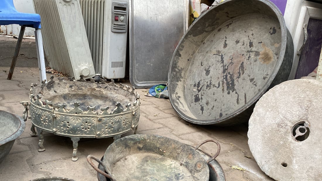 صور: نحاس اليهود يطرد الجنّ من الناصرية ودلال قهوة يشتريها الخليجيون