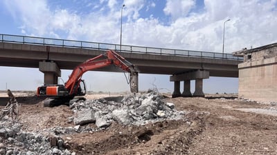 فيديو: أعمال تأهيل جسر داقوق القديم بدأت.. 5 مليارات دينار من أجل حلّ نهائي