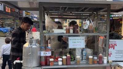 “ئەگەر توانات نییە لەفە بخۆ و پارە مەدە”