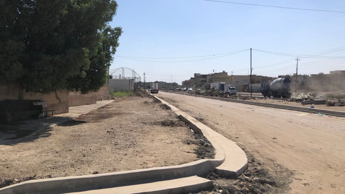 “صبة رصيف فقط” خلال عام!.. صور من مشروع شارع الرفاق “البطيء” في بغداد