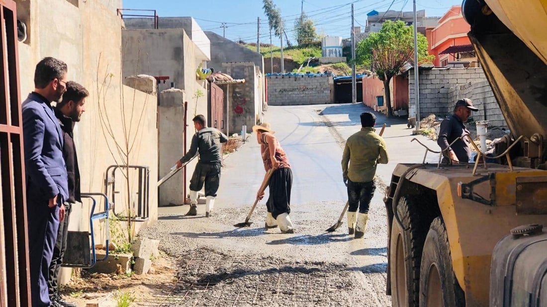 بۆ یه‌كه‌مجار كۆڵانه‌كانى گوندێكی ته‌قته‌ق كۆنكرێت ده‌كرێت