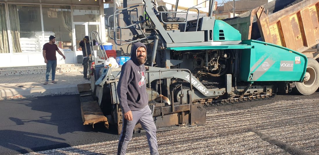 صور: التبليط يصل شارع جسر الشهداء وسط المثنى.. من يوم غد “ماكو طسات”