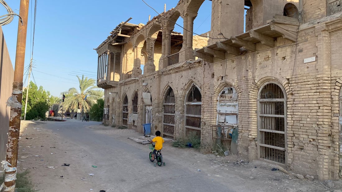 صور عائلية: ذاكرة العراق والكويت ومحمرة إيران.. أطلال قصر النقيب في أبو الخصيب
