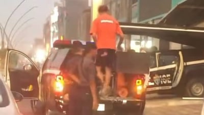 حملة اعتقالات في الفلوجة لمرتدي “البرمودا” بالشوارع