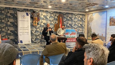 اجتثاث صدام حسين “إعدام من لا يعدم”.. فارس حرام يوقع كتابه في كربلاء (صور)
