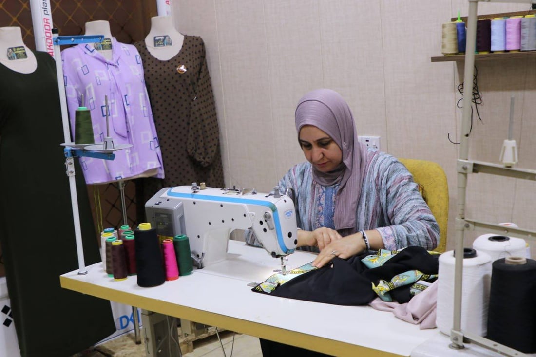 “بيت وريش” يرضي عشاق الأقمشة في هيت.. كلّ شيء متوفر والصيفي أرخص (صور)