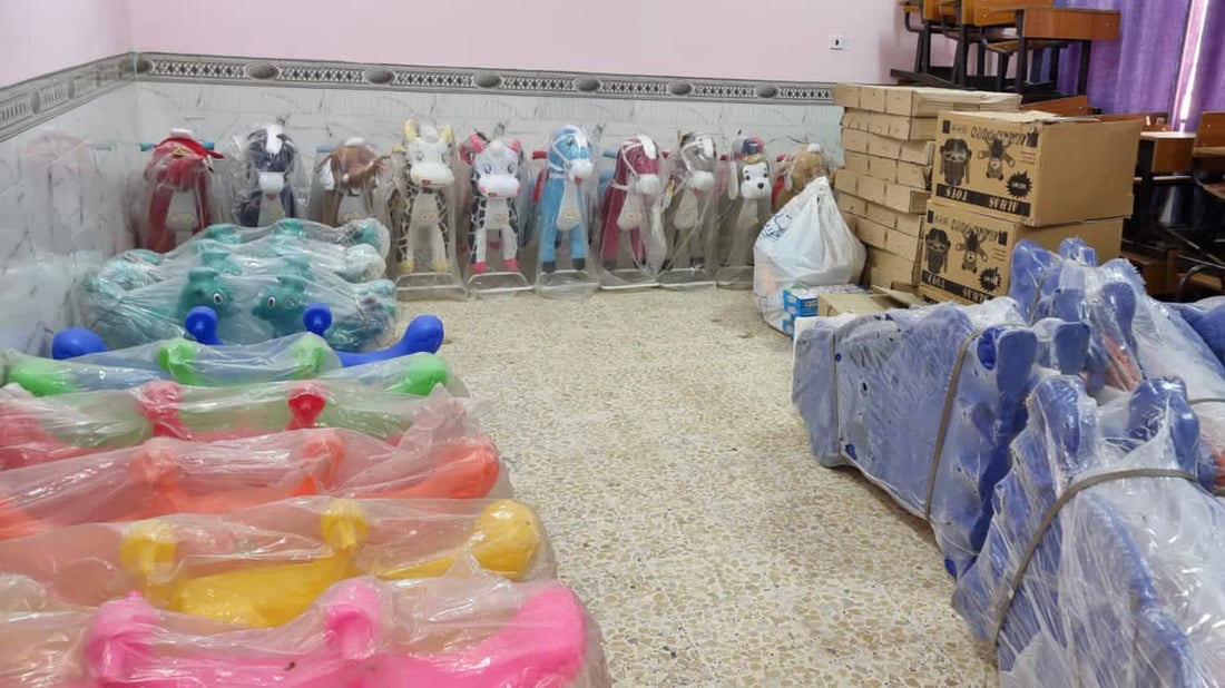 صور: عملاق النفط الروسي يوزع الألعاب على أطفال البصرة