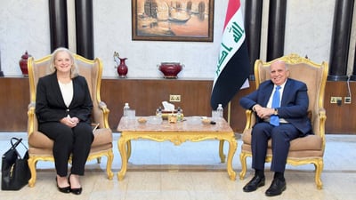 قبل التوجه إلى واشنطن.. فؤاد حسين يناقش مع رومانوسكي جدول أعمال الوفد العراقي