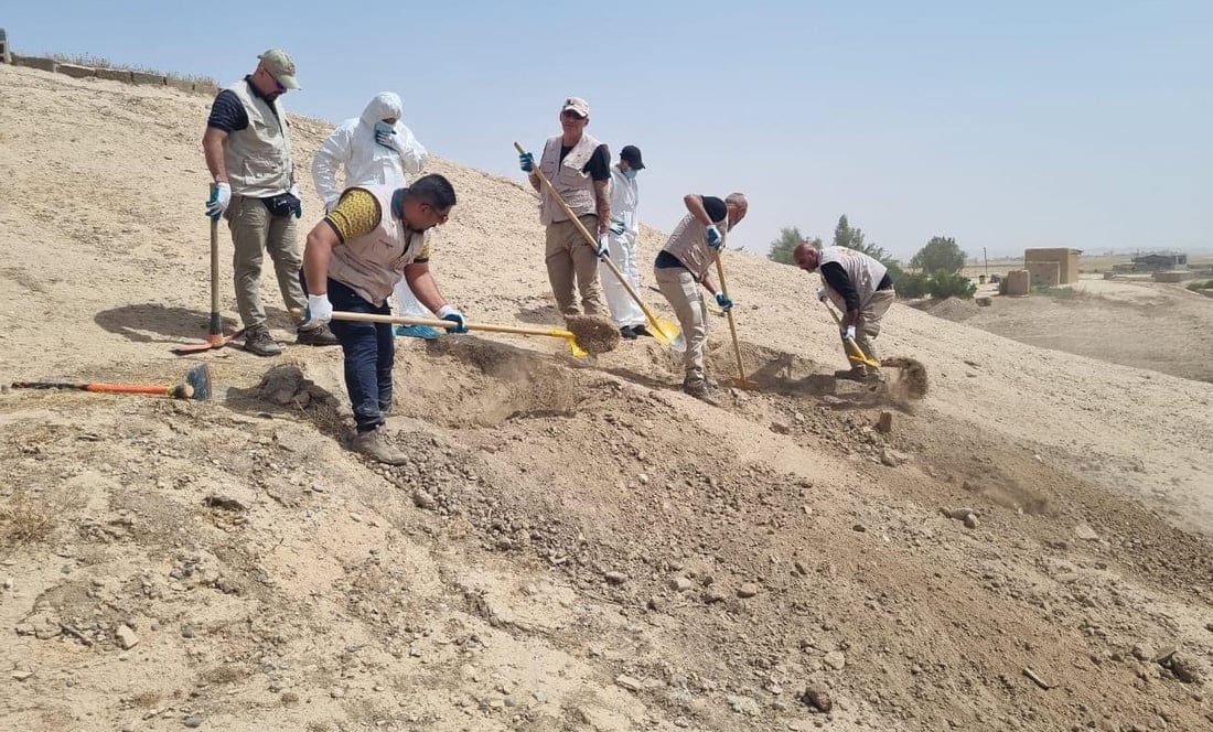 “لە 30 گۆڕی کوردەکان هەزار و 700 رووفات دەرهێنراون”