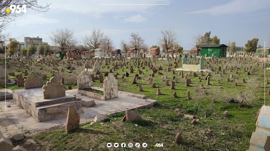 چەندین کێلی گۆڕ شکێنراوە و بەشێکیشیان هەڵدراونەتەوە