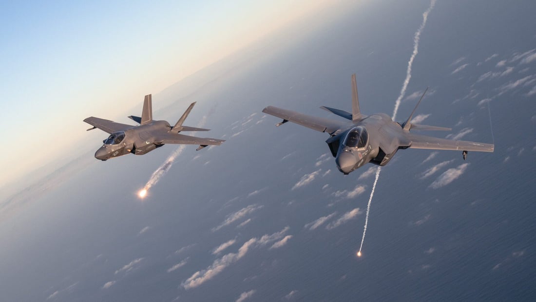 Iraqi airstrike kills two ISIS members, destroys hideout in Anbar desert