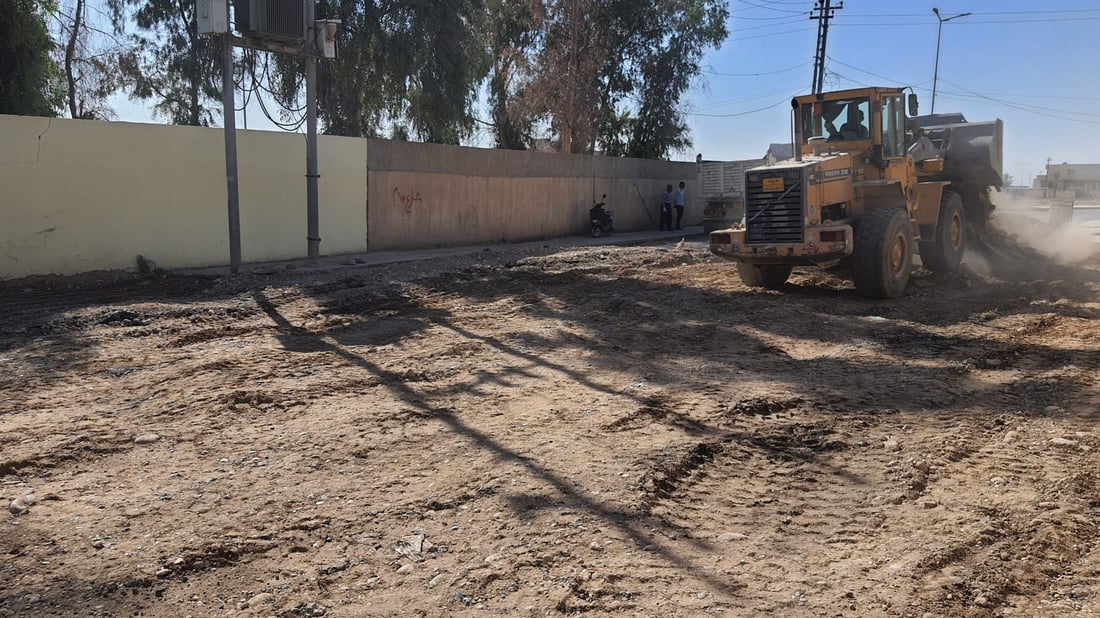 الحمدانية: شوارع سنحاريب تُكسى بالاسفلت للمرة الأولى منذ عقدين (صور)