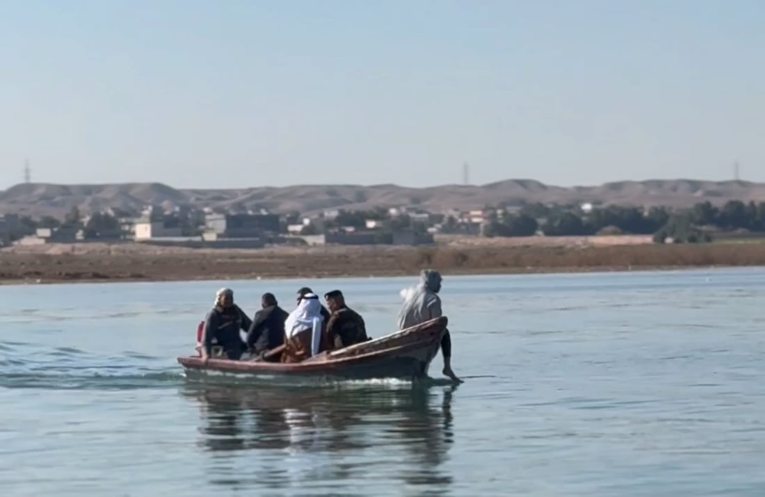 بحثاً عن “ملاك”.. حشود على ضفة حمرين وبانتظار الفريق الكردي المحترف (فيديو)