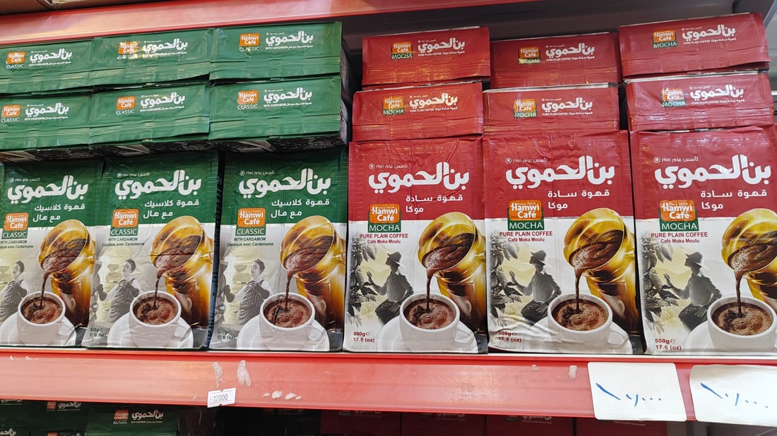 السوريون في كربلاء كأنهم في الوطن.. “سيدة الشام” سيوفر حتى سجائر “الحمراء” (صور)